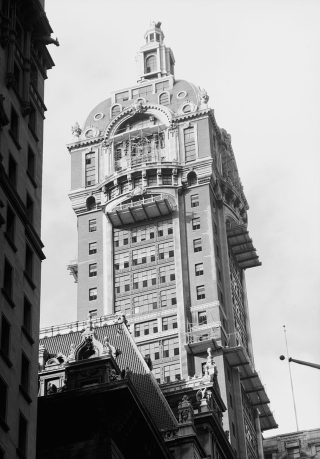Illustration for article titled Grandes construcciones de la era moderna, completamente destruidas